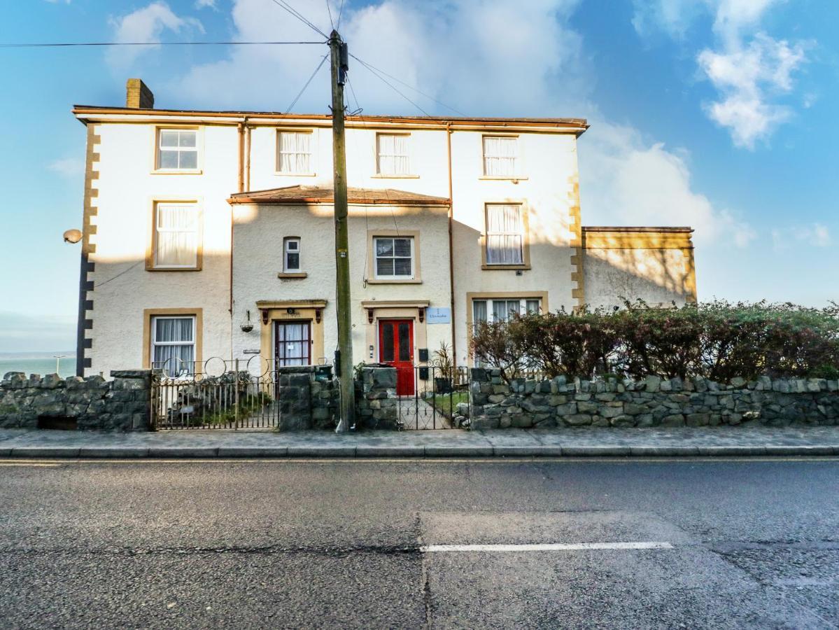 Llys Madoc, Basement Apartment Penmaen-mawr Eksteriør billede